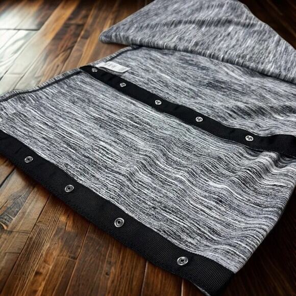 Lululemon Vinyasa Scarf Rulu Space Dye Camo Seal Grey Deep Coal Snap Wrap NWOT - Picture 4 of 10